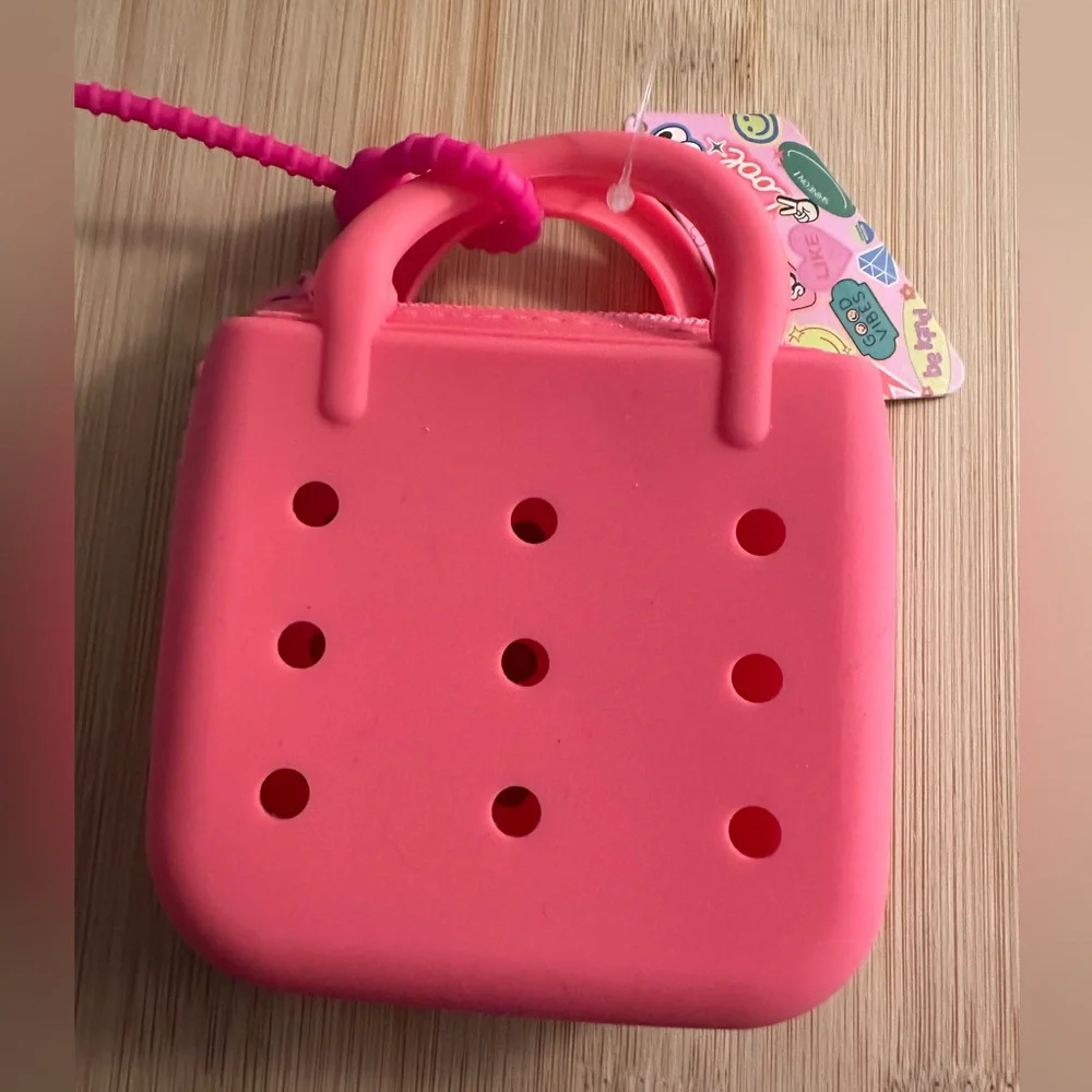 NWT Mini silicone bag charm for your bag - Picture 2 of 4